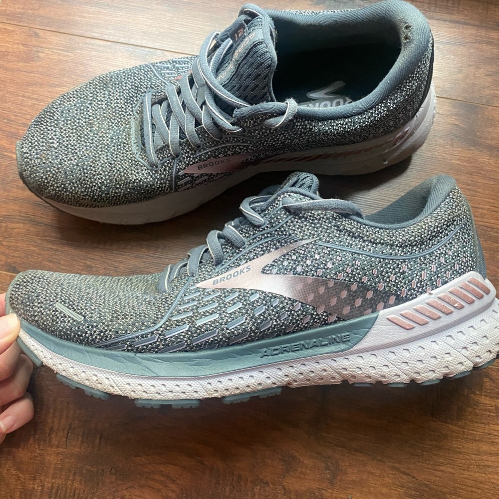 Brooks Adrenaline GTS 21 Women's
Running Shoes - Gray/Pink, US 10